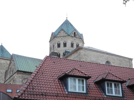 Dom von hinten