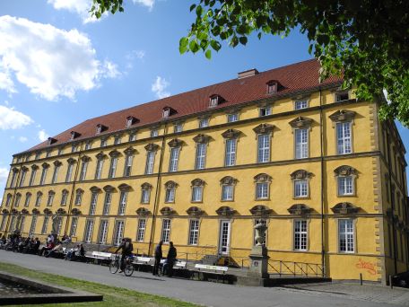 Schloss hinten